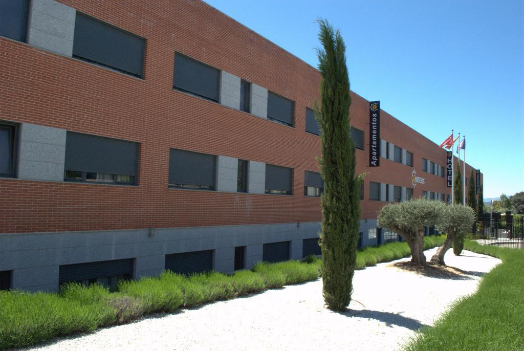 Hotel-Apartamentos Tartesos Las Rozas de Madrid Bagian luar foto